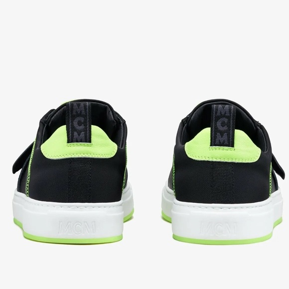 NEW MCM RUNNERS SHOES KICKS NEON GREEN BLACK STRAP DUST COVER - Picture 4 of 8